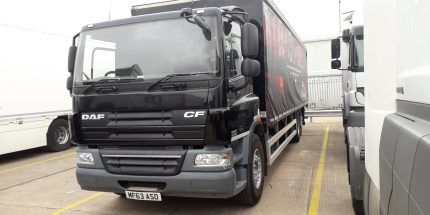 Curtainsider Trucks in Edinburgh