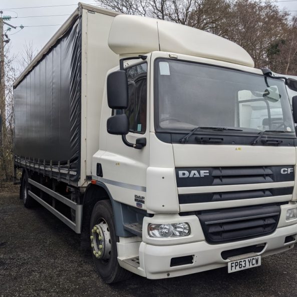 2013 DAF CF65.220 Curtainsider