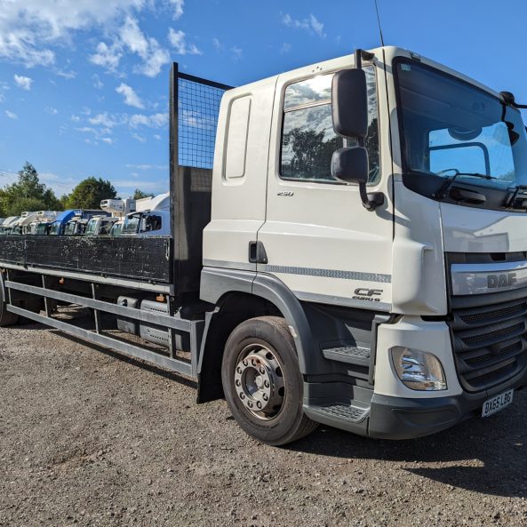 EURO 6 DAF CF 18T Dropsider