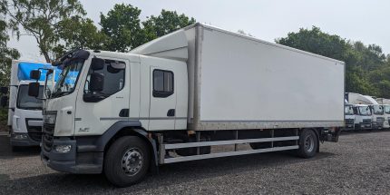 6 seater crewcab DAF 18T Boxvan with tie rails and cantilever tail-lift